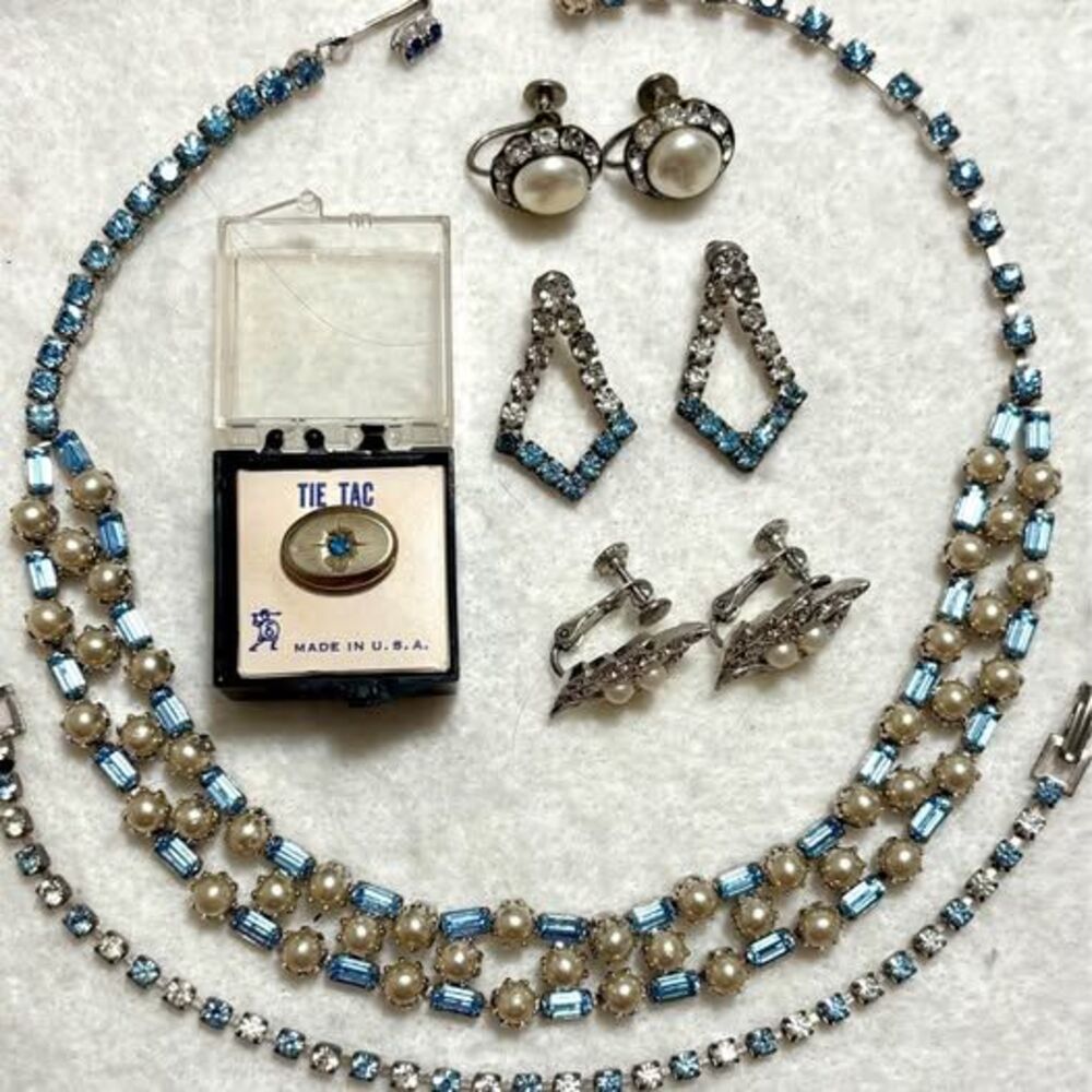 Vintage Blue Rhinestone & Faux Pearl Jewelry Set